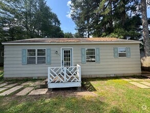 Building Photo - 3 Bed 1 Bath House