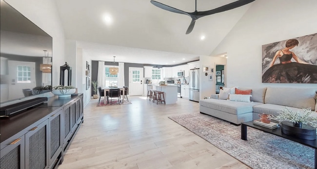 Building Photo - "Charming 3-Bed, 2-Bath Home on Claypool R...