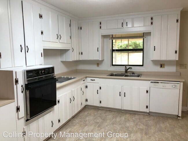 Building Photo - 4 br, 3 bath House - 1489 Enota Avenue