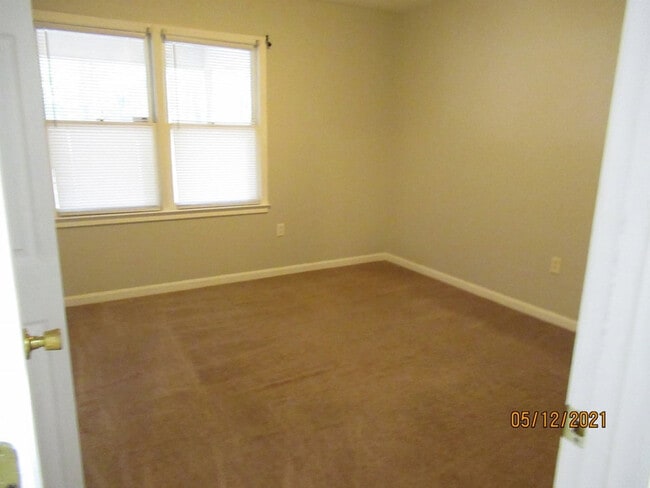 Building Photo - 6040 Acton Rd