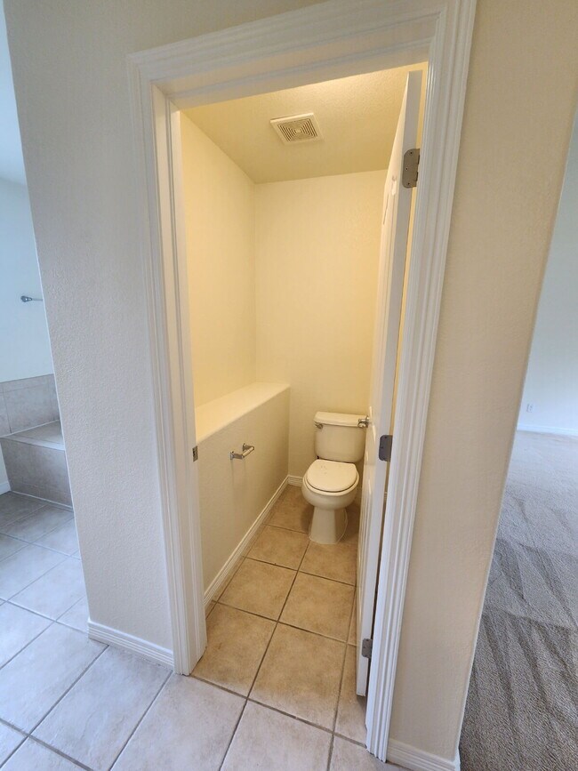 Building Photo - Beautiful 4 Bedroom Home In Beacon Point! Cherry Creek Schools!