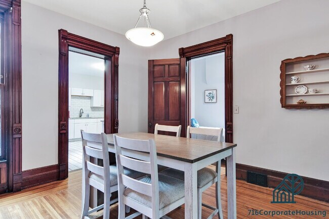 Building Photo - Furnished 2-Bedroom Lower Apartment on Prospect Ave