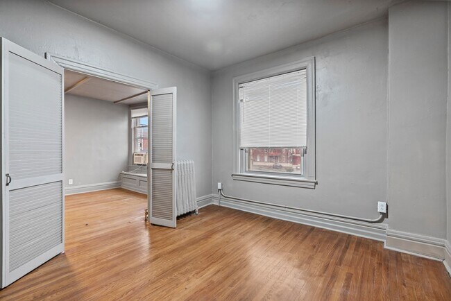 Building Photo - 512 S Millvale Ave