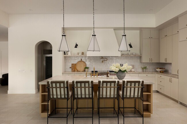 Building Photo - 80805 Vista Bonita Trail