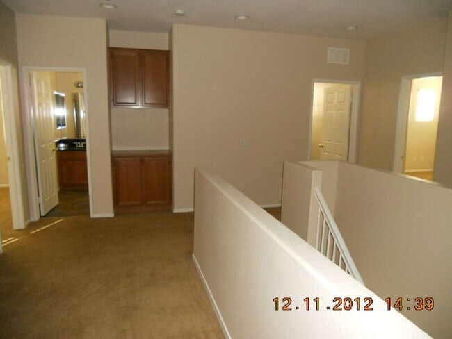 Building Photo - 29040 Azara St