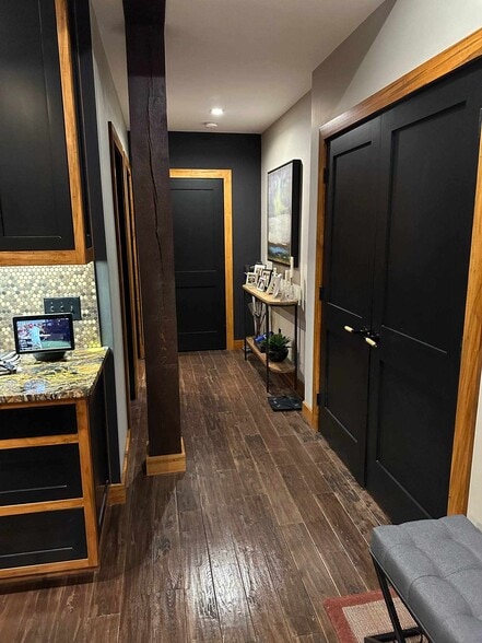 Building Photo - 98 Genesee St