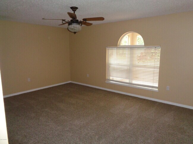 Building Photo - 1677 Sawgrass Dr SW