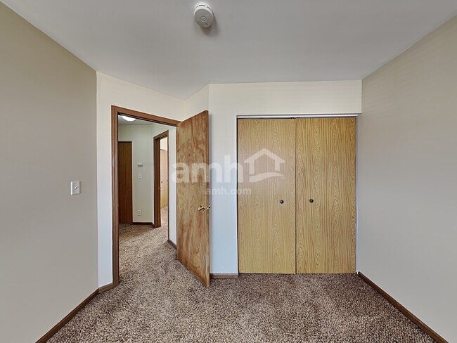 Building Photo - 20921 W Barrington Ln