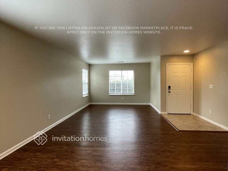 Building Photo - 3461 Presley Ave