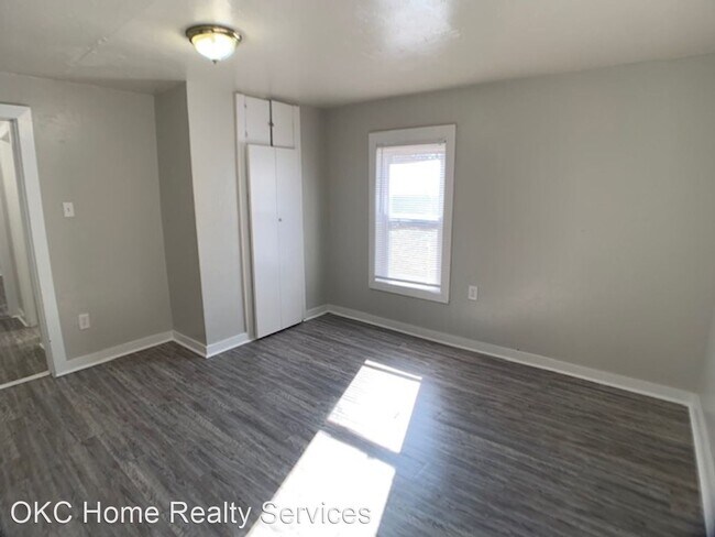 Building Photo - 2 br, 1 bath House - 3232 Pioneer