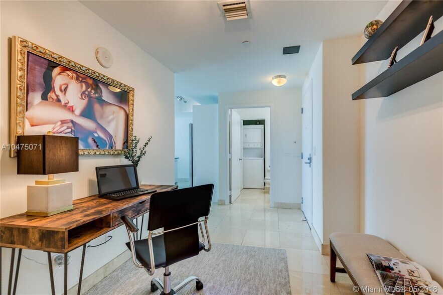 Building Photo - 888 Biscayne Blvd