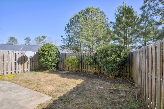Building Photo - 716 Whispering Willow Way