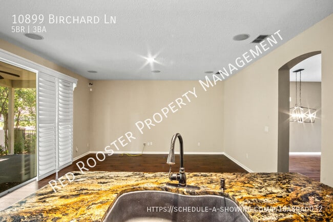 Building Photo - 10899 Birchard Ln