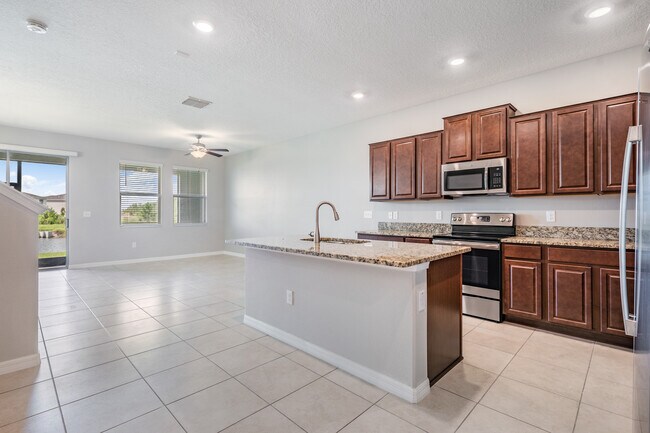 Building Photo - 32069 Blue Passing Loop