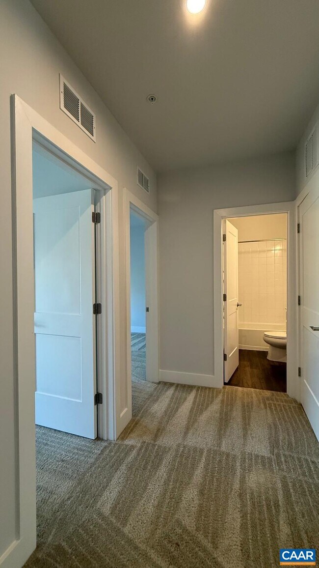 Building Photo - 608 Noush Ct