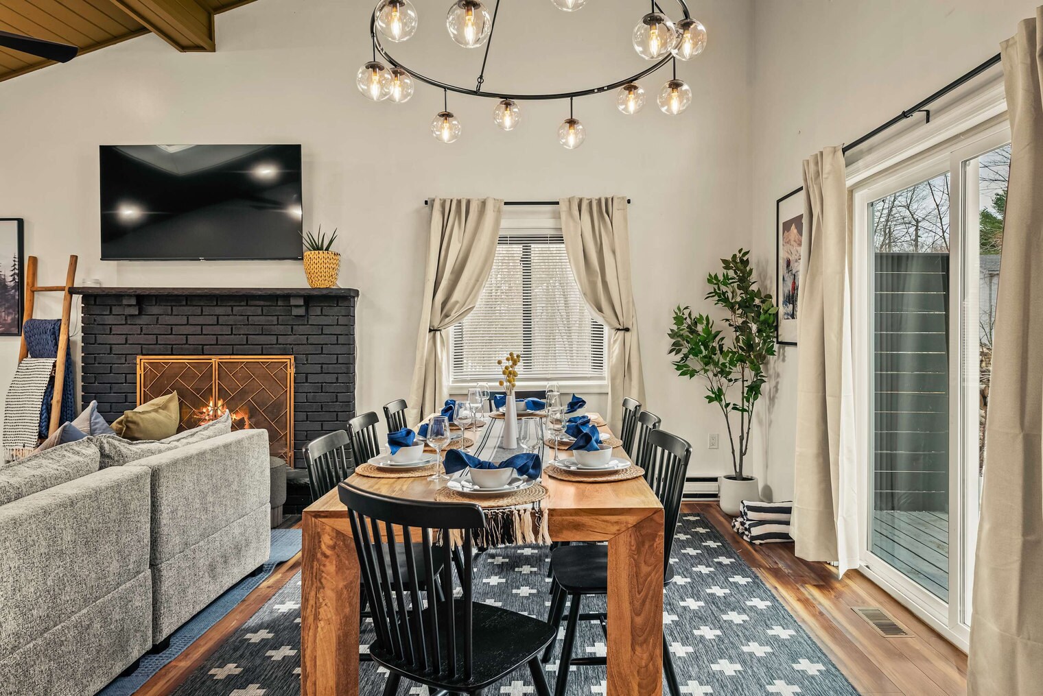 Building Photo - 8499 Bumble Bee Way