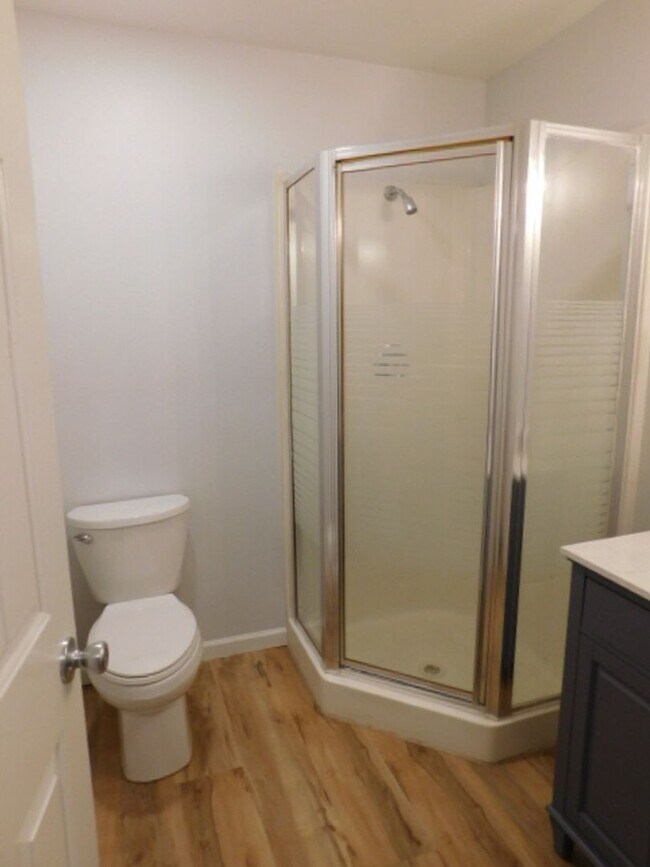 Building Photo - 5351 Landon St SE