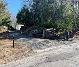 Building Photo - 121 S Main St