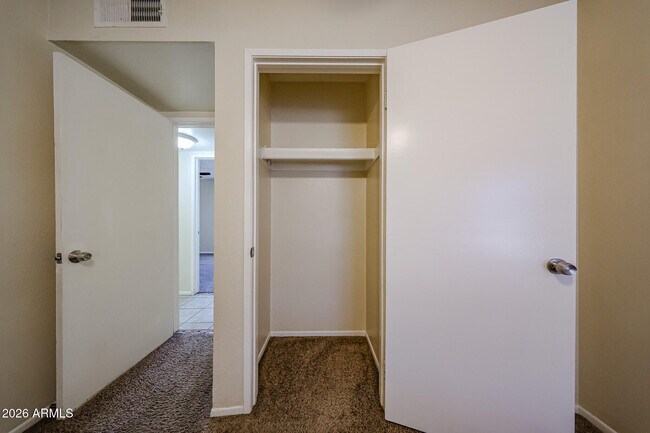 Building Photo - 1440 S Revere