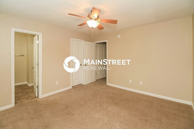 Building Photo - 2 Bedroom Pet-Friendly Home in Atlanta, GA with Main Street Renewal