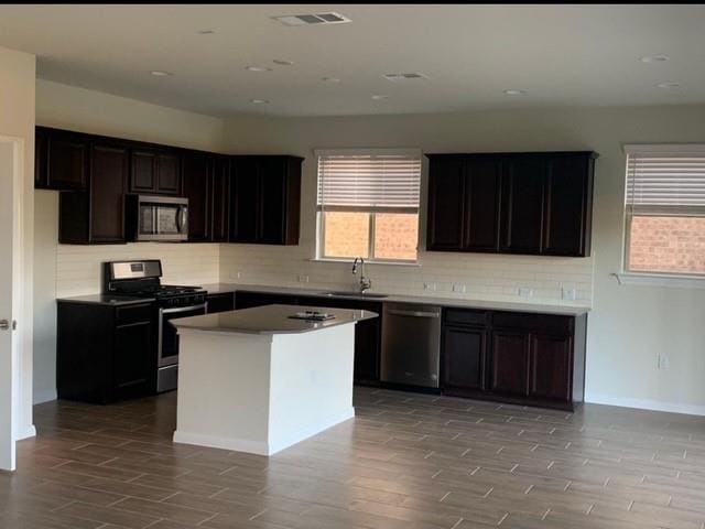 Building Photo - 13902 Osmarea Dr