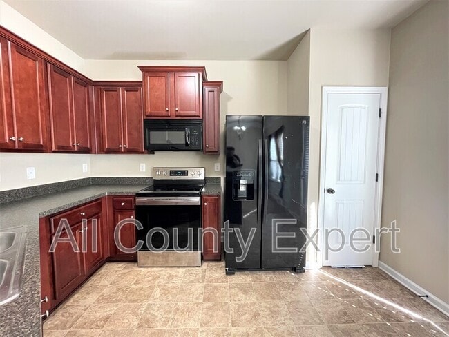 Building Photo - 599 Oakside Pl
