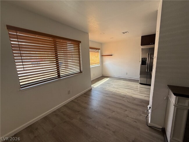 Building Photo - 6208 Ilanos Ln