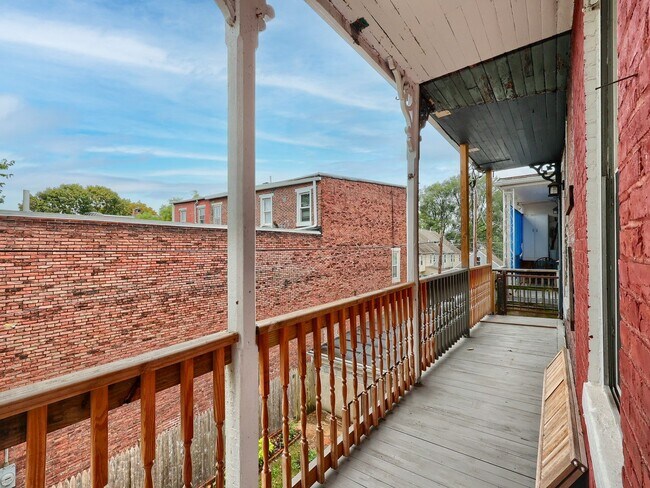 Building Photo - 1640 N 3rd St