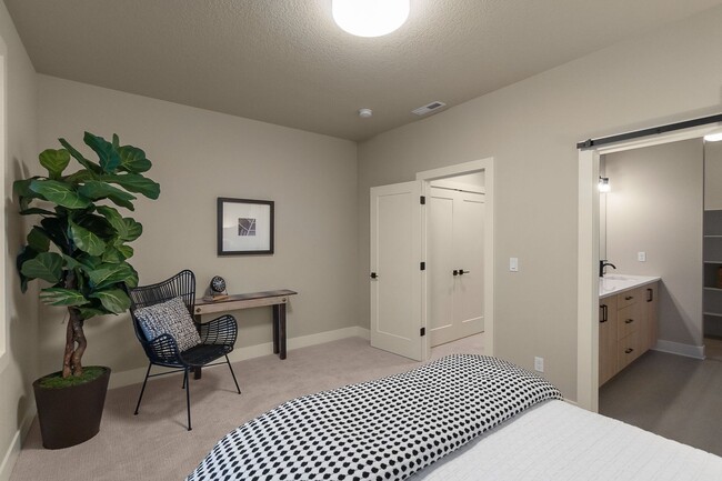 Building Photo - BRAND NEW DUAL PRIMARY BEDROOM Townhome in...