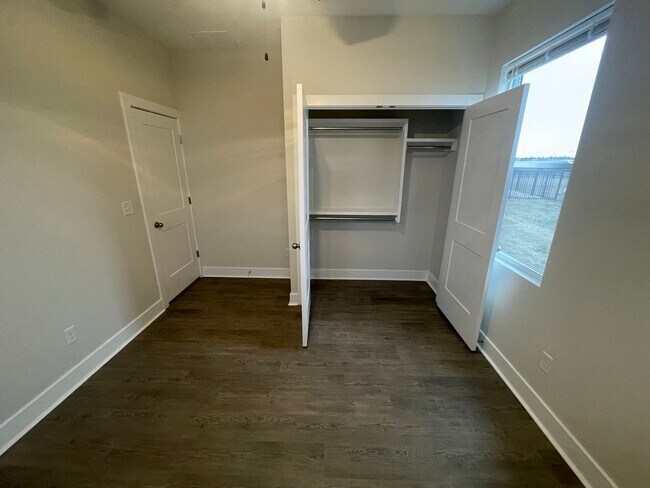 Building Photo - Nearly New 3 Bed 2 Bath Home in Goddard Schools – Trails End