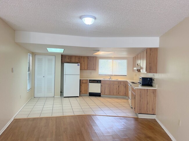 Building Photo - 1054 Lotus Cove Ct