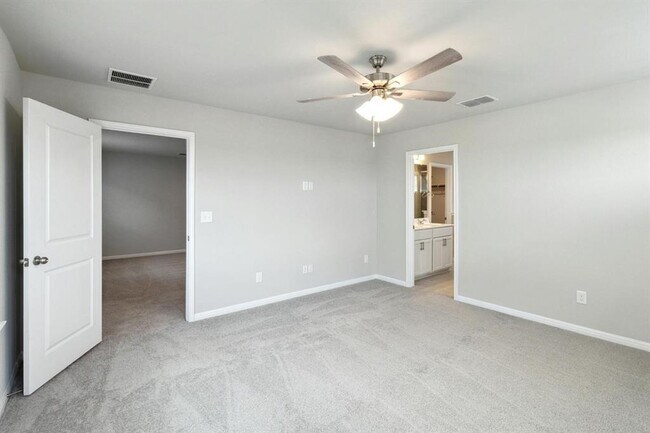 Building Photo - 6158 Marsh Ln