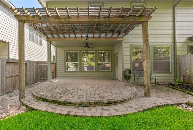 Building Photo - 139 Ledgestone Pl