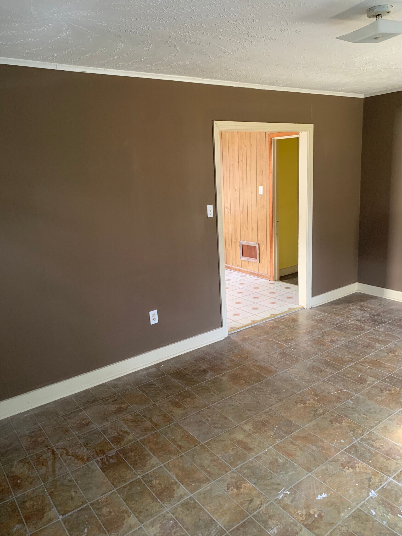 Building Photo - 375 Columbus St