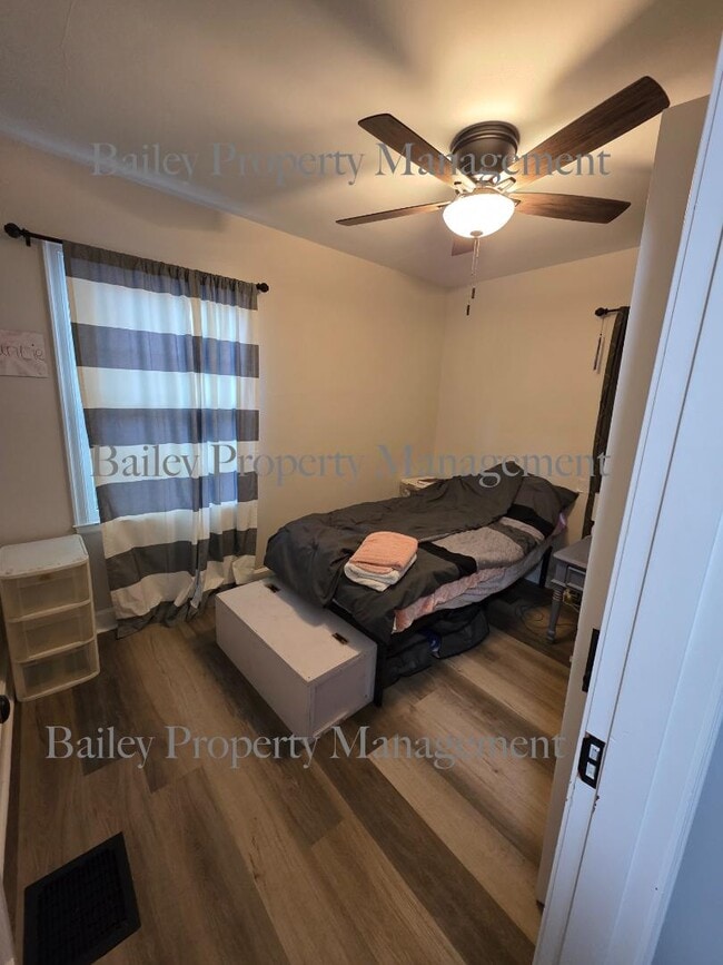 Building Photo - 1310 Southgate Ave