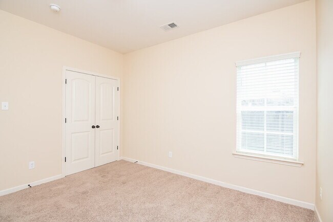 Building Photo - 6135 Trail Creek Ln