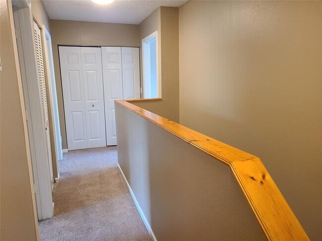 Building Photo - 1427 SW 48th Terrace