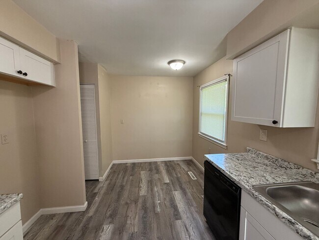 Building Photo - OKOLONA HOME