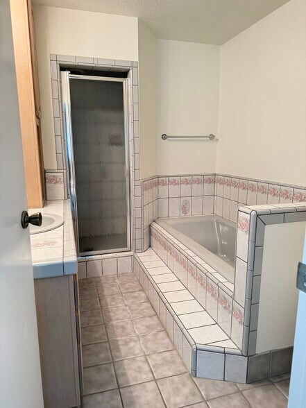 Building Photo - 5603 W Avenue M2