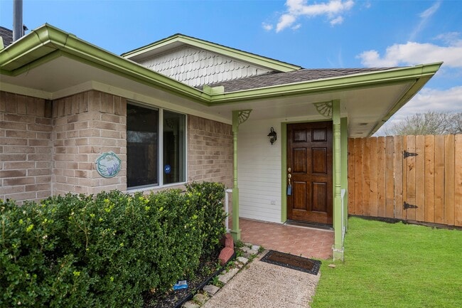 Building Photo - 13639 Tanvern Ln