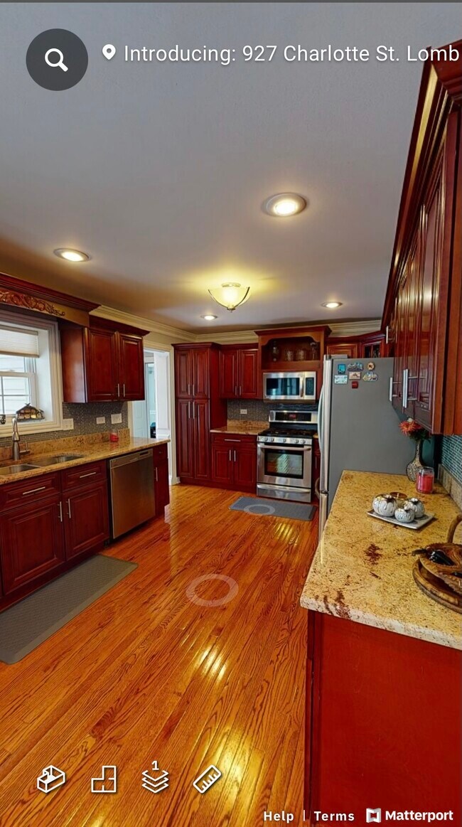 Building Photo - 927 S Charlotte St