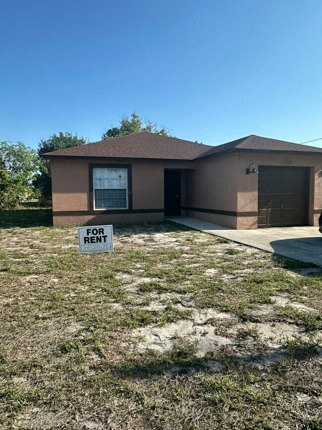 Building Photo - 2988 Lincoln Blvd