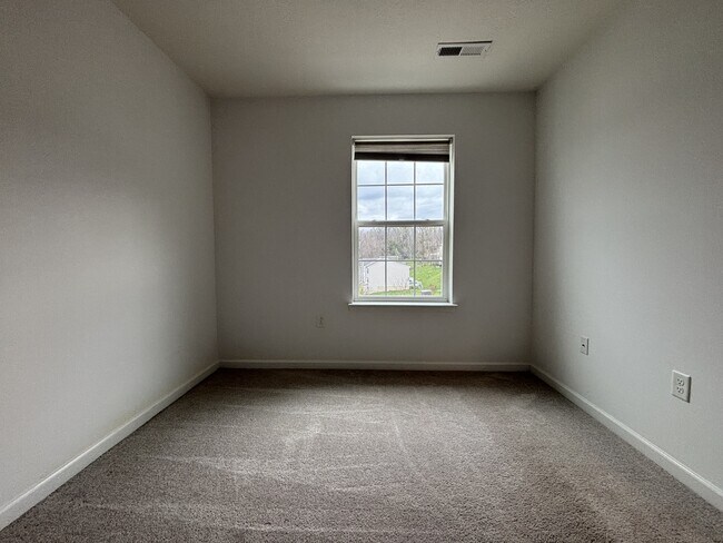 Building Photo - 513 Turquoise Ln