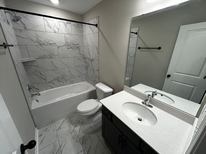Building Photo - 8152 Warbler Wy