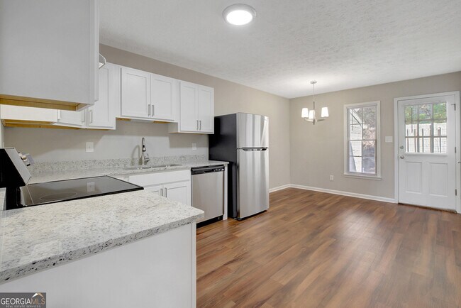 Building Photo - 105 Belle Dr