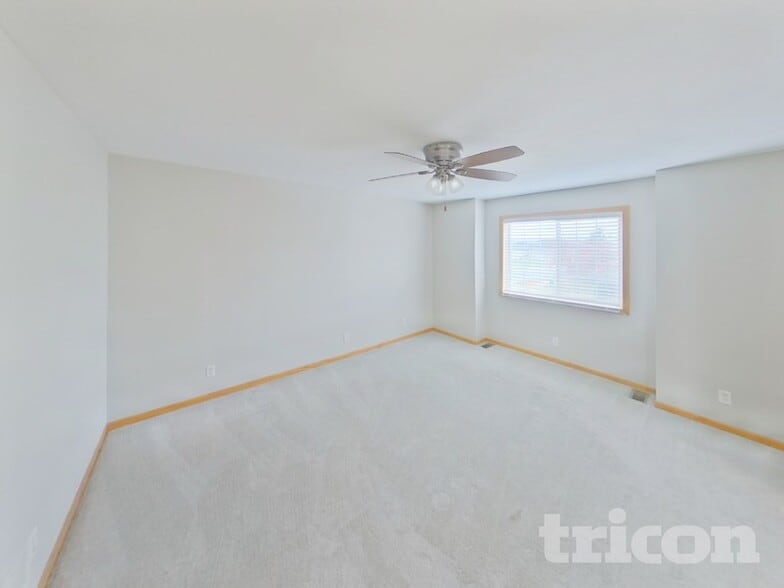 Building Photo - 13758 Flay Ave N