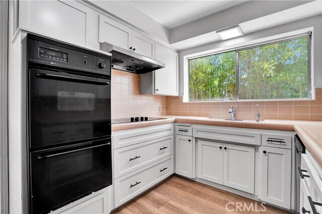 Building Photo - 5835 Jumilla Ave