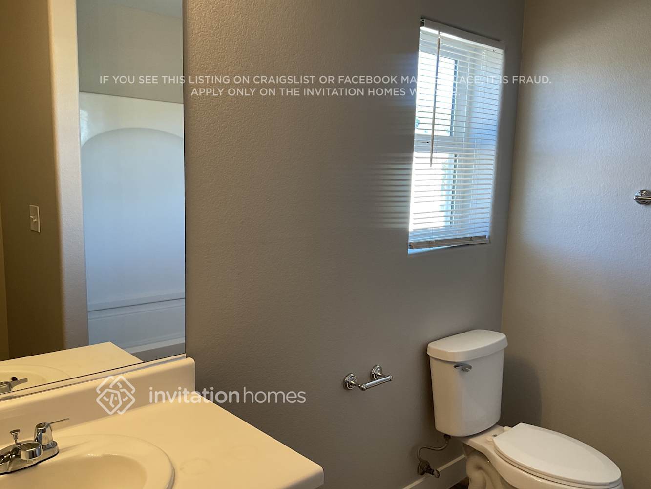 Building Photo - 4820 Golden Shimmer Ave