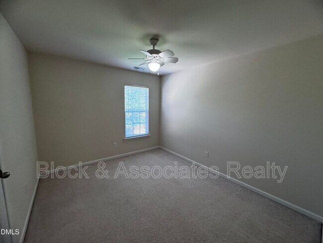 Building Photo - 3303 Colorcott St