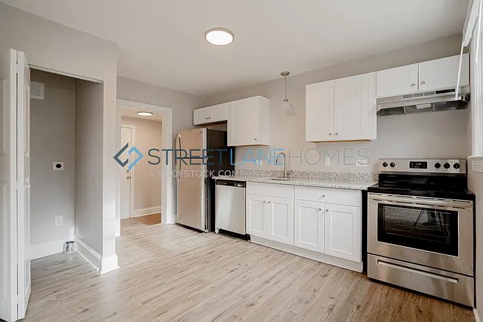 Building Photo - 565 Alamo St